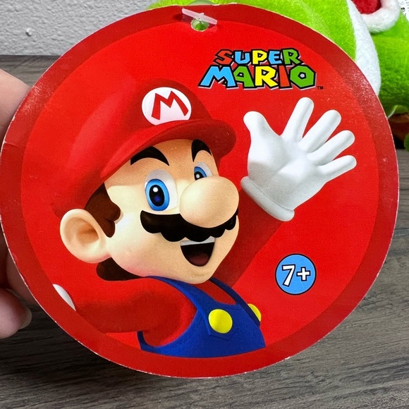 Super Mario Brothers 2010 Yoshi approx. 9” Plush By Goldie Marketing with tags - Picture 2 of 8